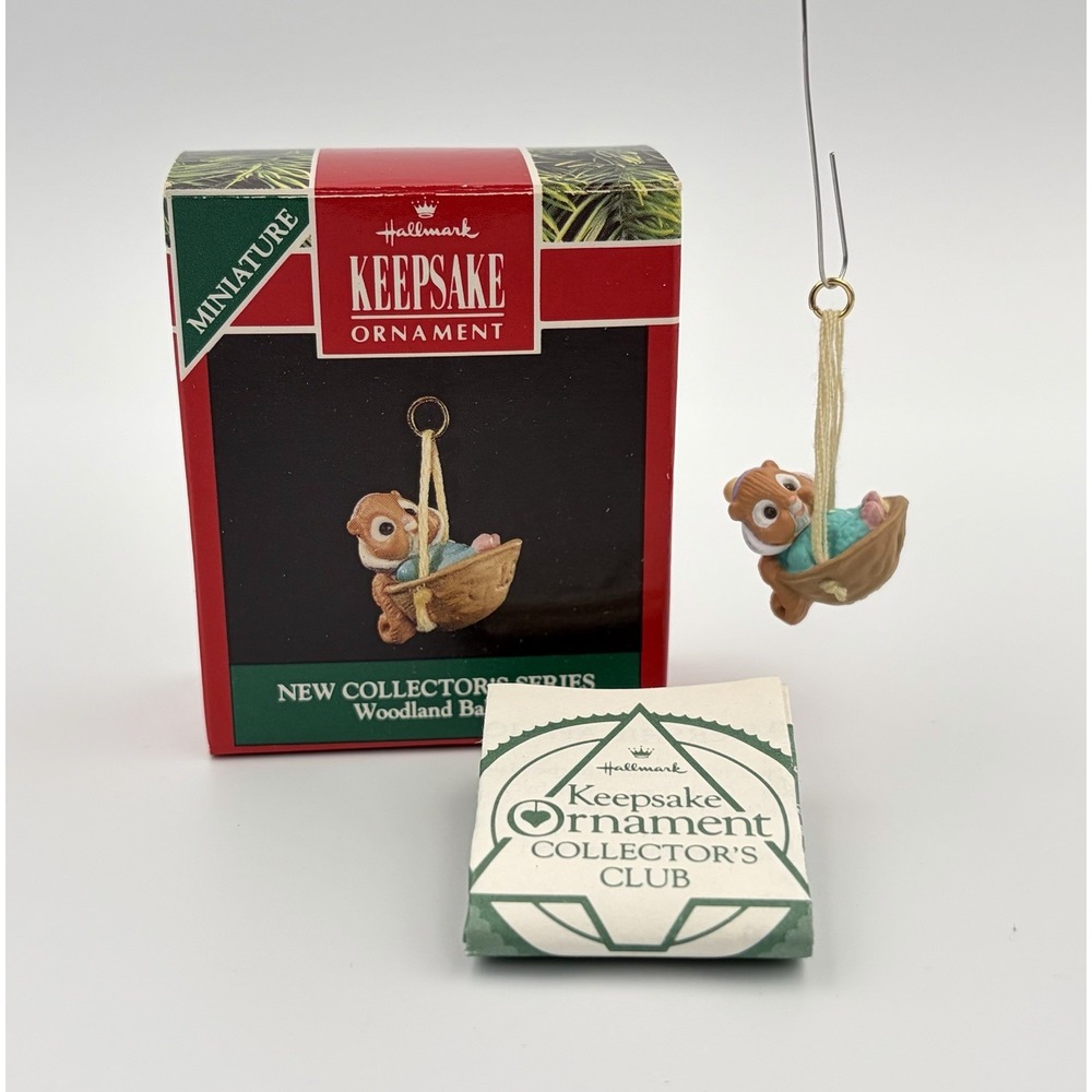 1991 Hallmark Keepsake Miniature Ornament Woodland Babies 1 Nutshell Cradle VTG